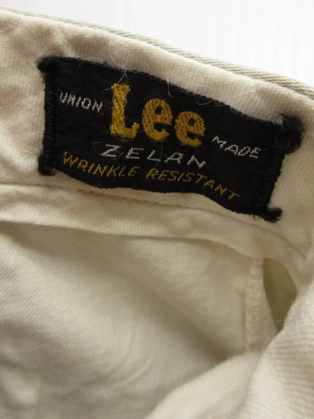 Lee cuffed chino
